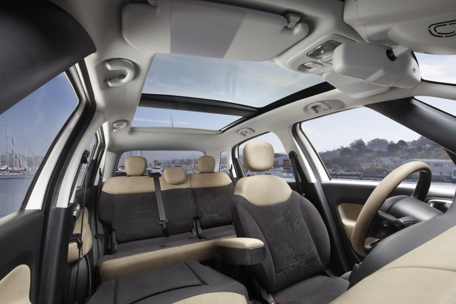  Fiat 500L 2013 года  (US) (фото 3 из 40)
